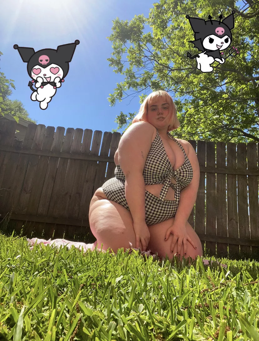 can i sit on your face? 🥺 posted by eslutsRus