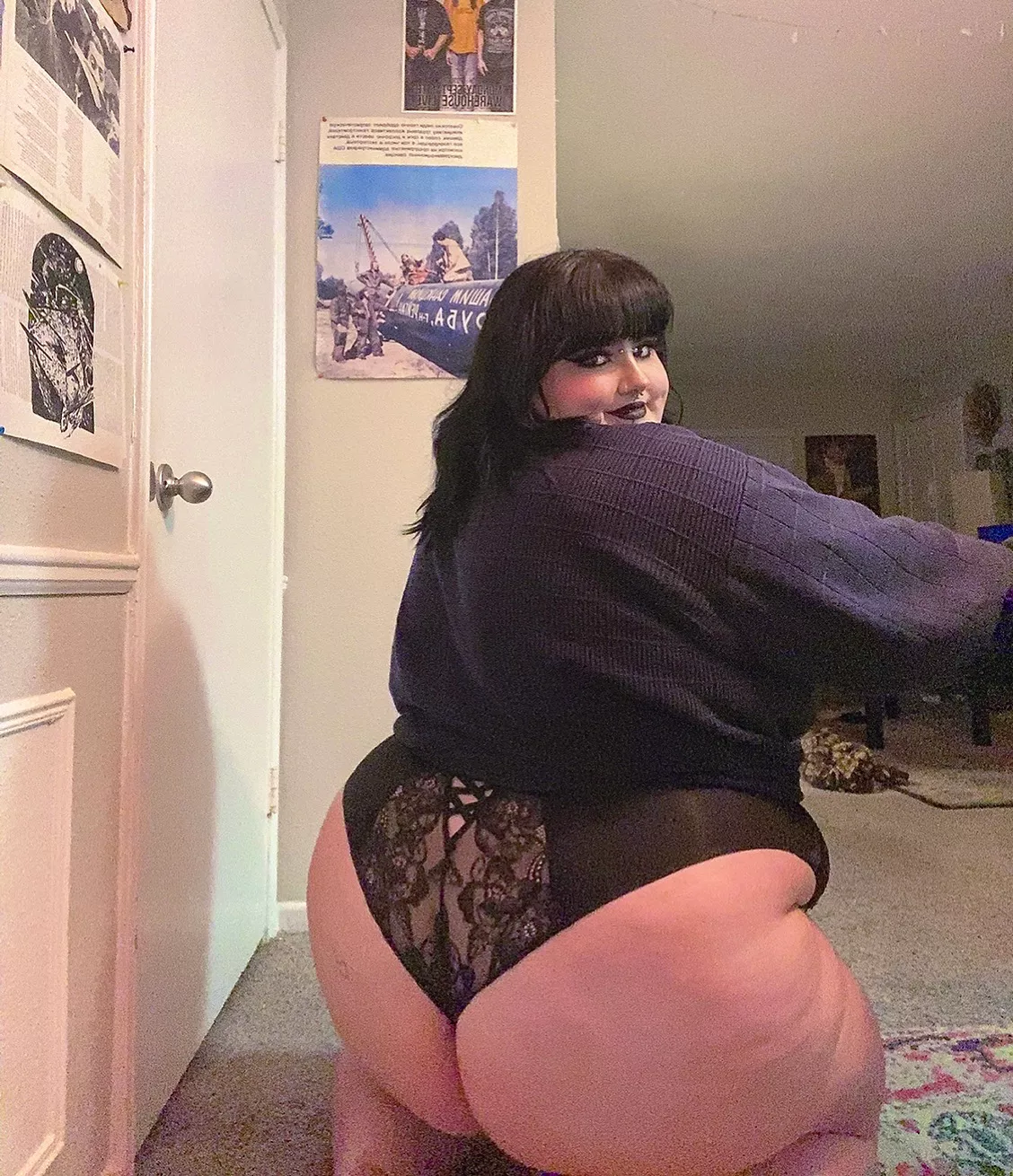 can i sit on your face? 😍 posted by eslutsRus