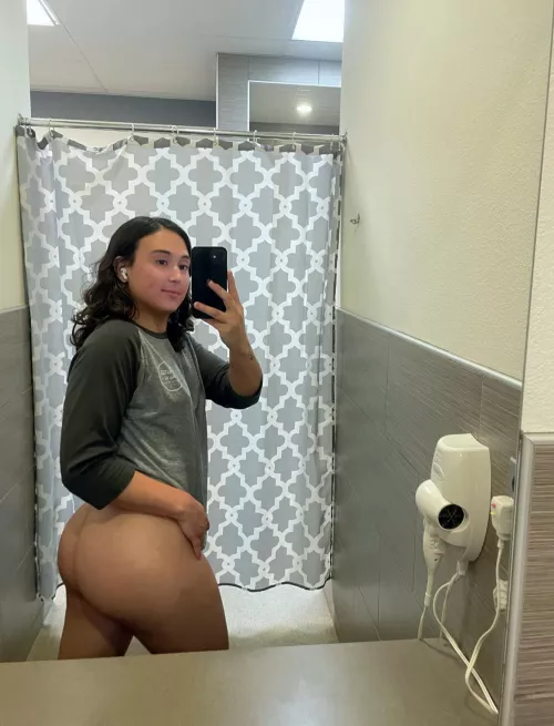 Can I sit on your face papi? 😋 by fitmami