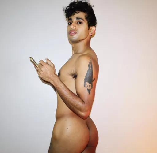 Can I sit on your face? by itsdaowl