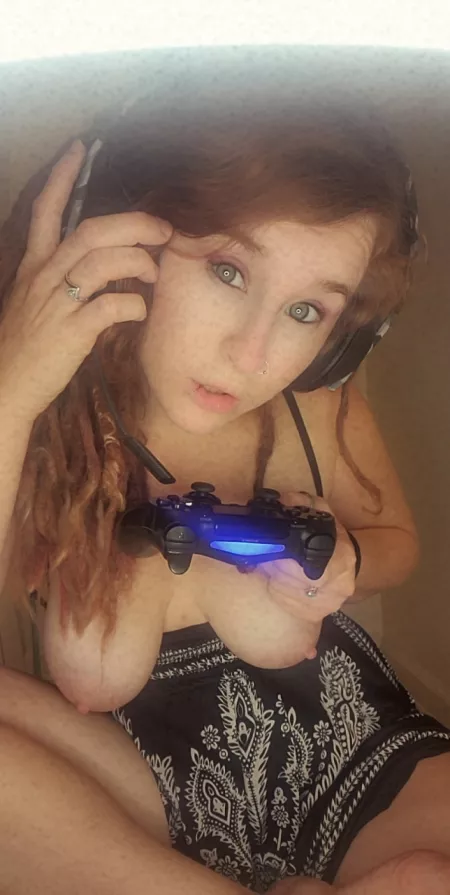Can I sit on your lap and play DBD? 👉🏻👈🏻 by DaddysLittleGoddessx