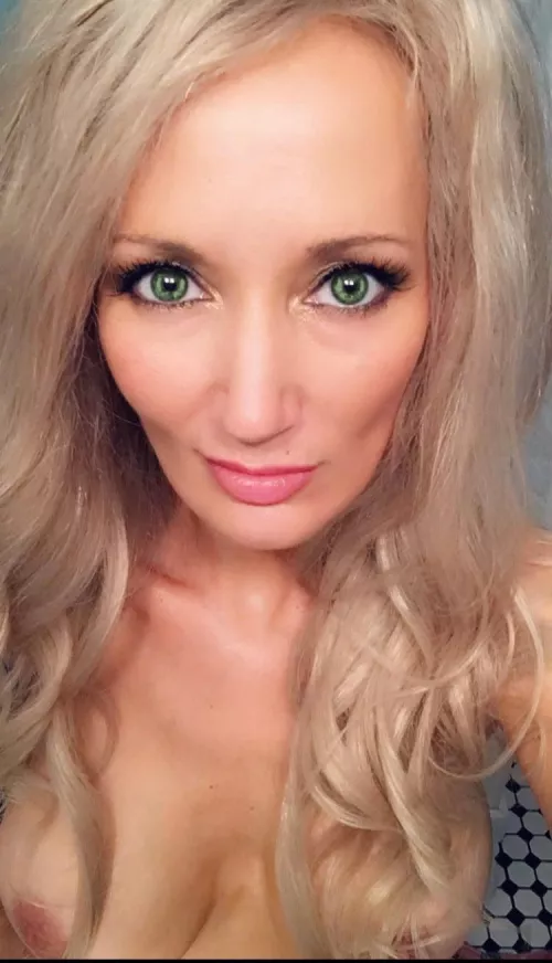 Can I sit on your lap? [F] [46] by Clairedivyne