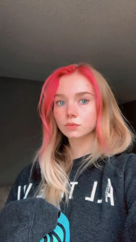 Can I still be a redhead with the pink? by ImUrPrincess13