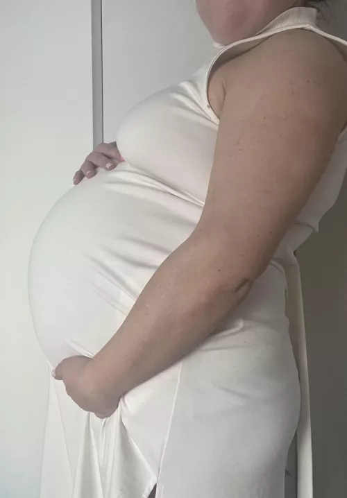 Can I still pull off this bodycon? by Redhairedprincess