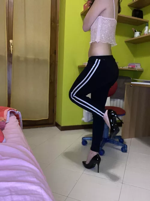 can i wear these in your room? by Randomgirl066