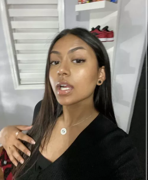 Can someone jerk to this slut for me by SnooSprouts228