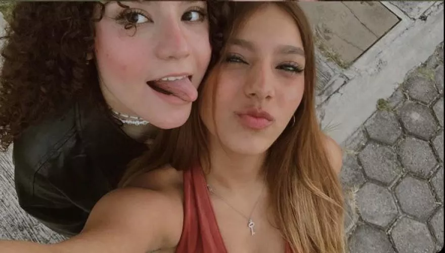 Can someone make a cumtribute for shes by Significant_Dust1405