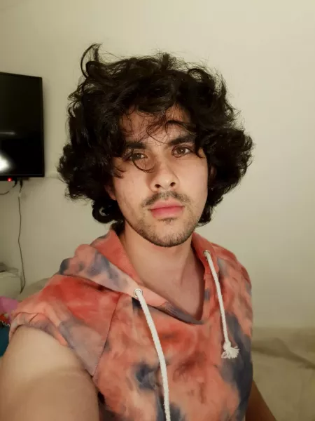 Can someone play with my hair pleaseee by Safiibox