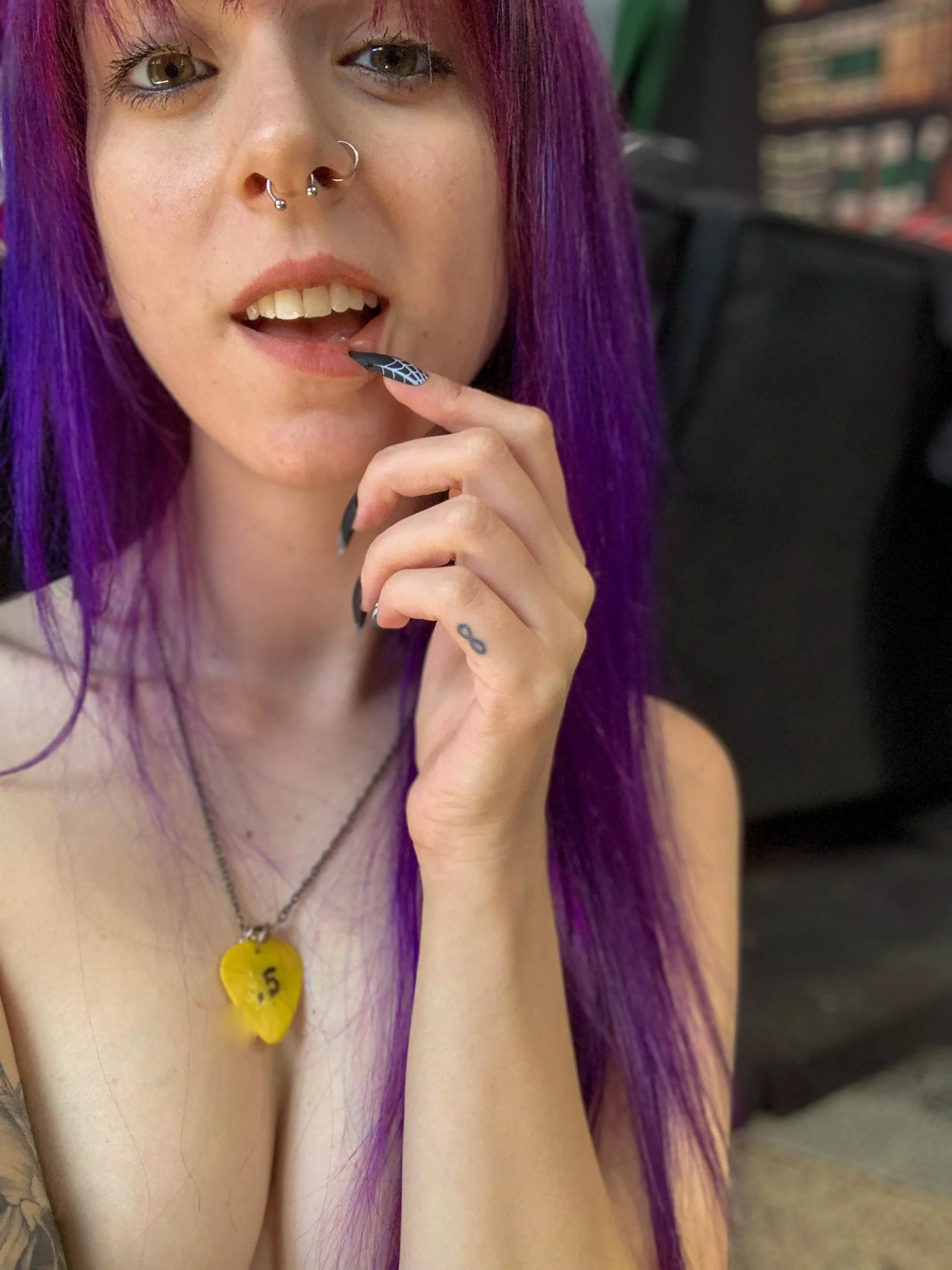 Can This Goth Get A Facial... Please..🙈 (self) posted by alyxeclypse