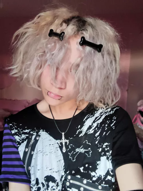 can we be friends? :3 by super_deformed