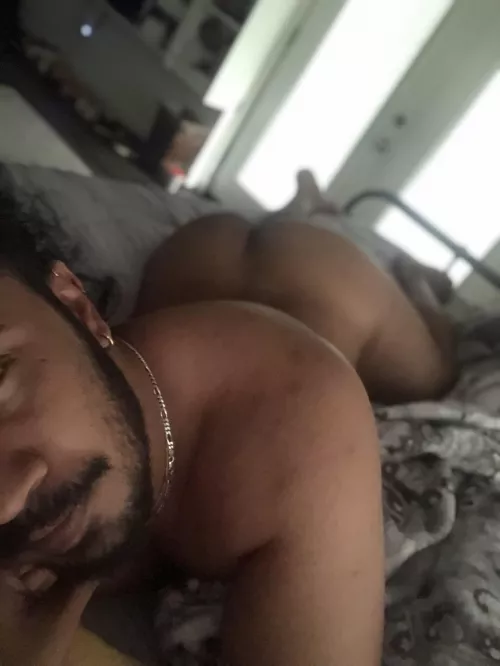 Can we cuddle while you game? by nextdooronion