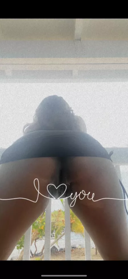 Can we not leave the room please ?! by theeultimatedesire