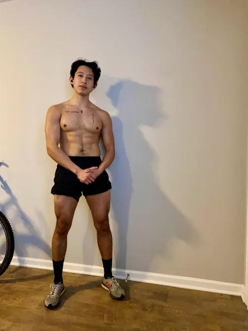 Can yall guess how tall I am? by CacctusJacc