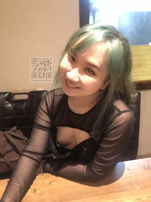 Can you describe how I make you feel? by hoesomeslut