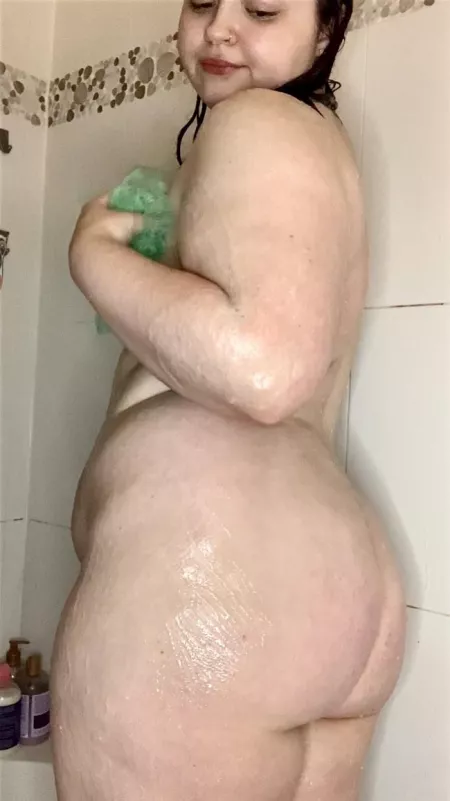 Can you get my back? by naughtycanadaa