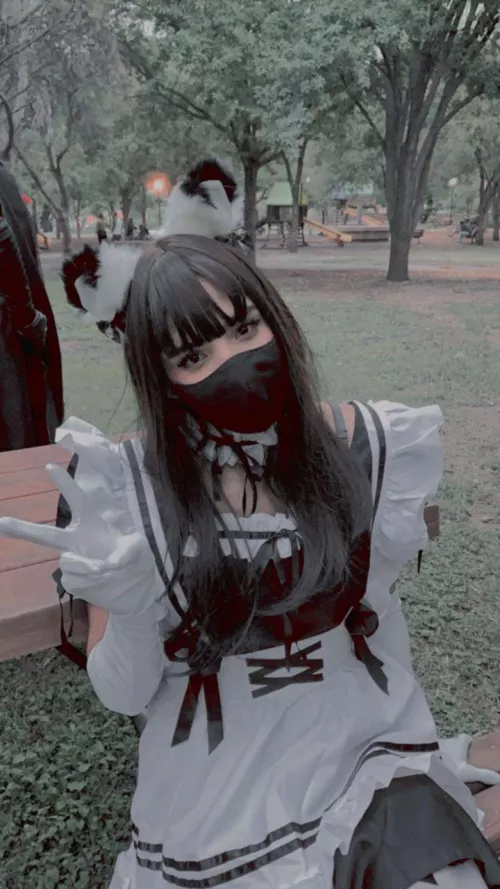 Can you give this lil maid some love?👉👈 by Haastl