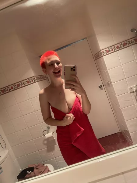 Can you guess my favourite colour? ❤️ by Freya-bby