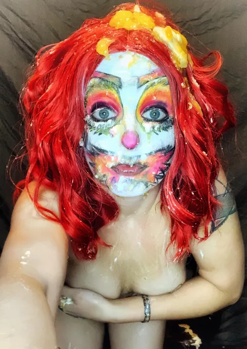 Can you guess this pie?!? Mmmm it was so tasty and squooshy 🤤👅🖤 by MissFrownyClown