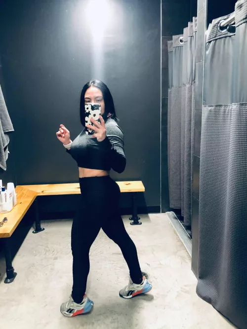 Can you handle this latin milf!!! by Sexy_milf_xoxo