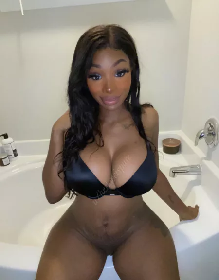 Can you help me with my bra? by Herloveispure