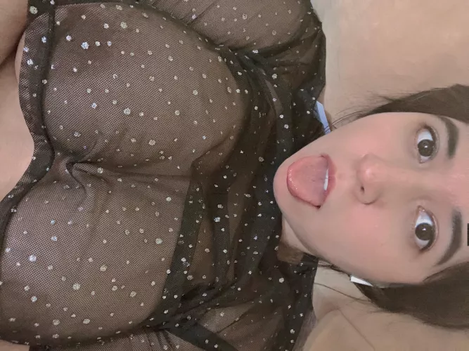Can you pls suck my tits?😈 by Salyloves