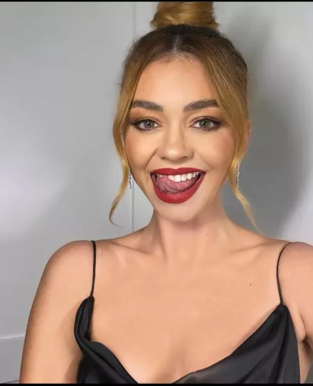 Can you rp as Sarah Hyland for me by wyrven1234