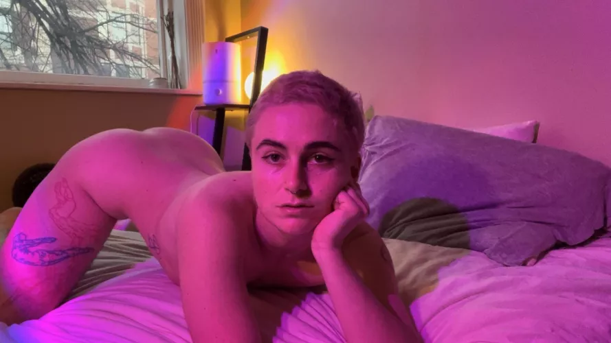 can you tell i’m eager for valentine’s day ☺️ by moonjamcutie