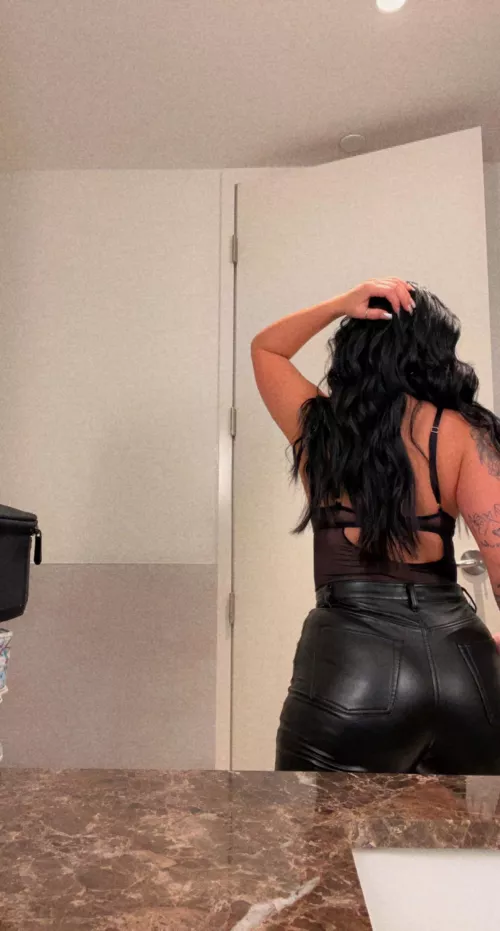 Canadian babe looking for an online sugar daddy! 🤤 by bbg_cakes