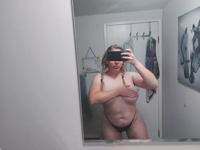 Canadian milfie by Canadianbarbie69