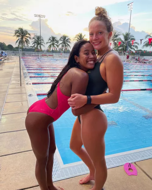 Canadian swimmers Aryanna Fernandes and Nina Kucheran by Admirateur1
