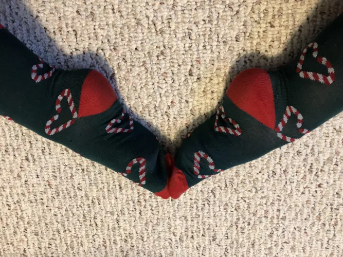 Candy cane socks ❤️(F) by CupcakeTootsie
