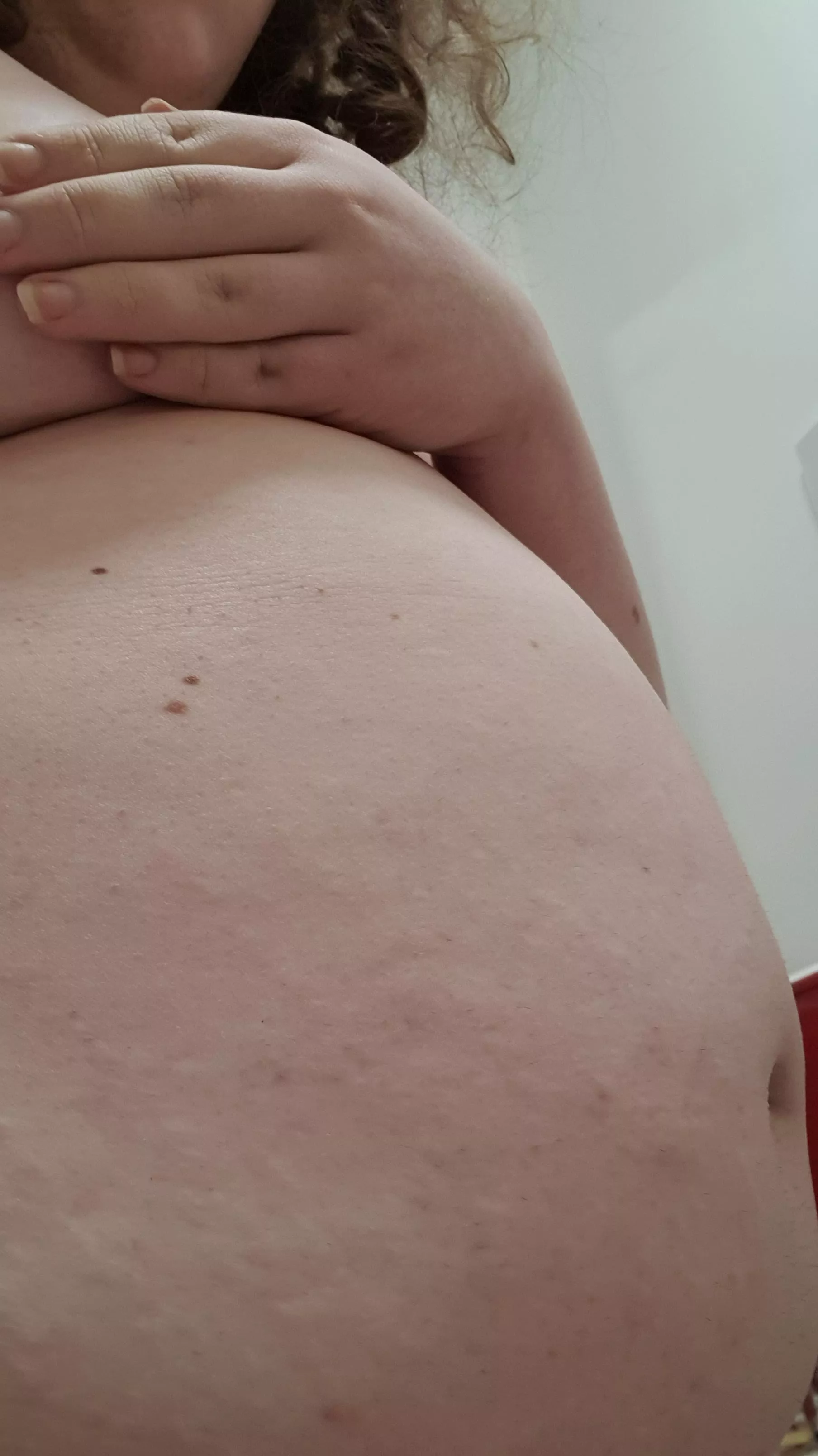 Can't believe it's been 2 years since I started gaining and over 100lbs later I got a proper belly 😳 posted by ChubbyXCX