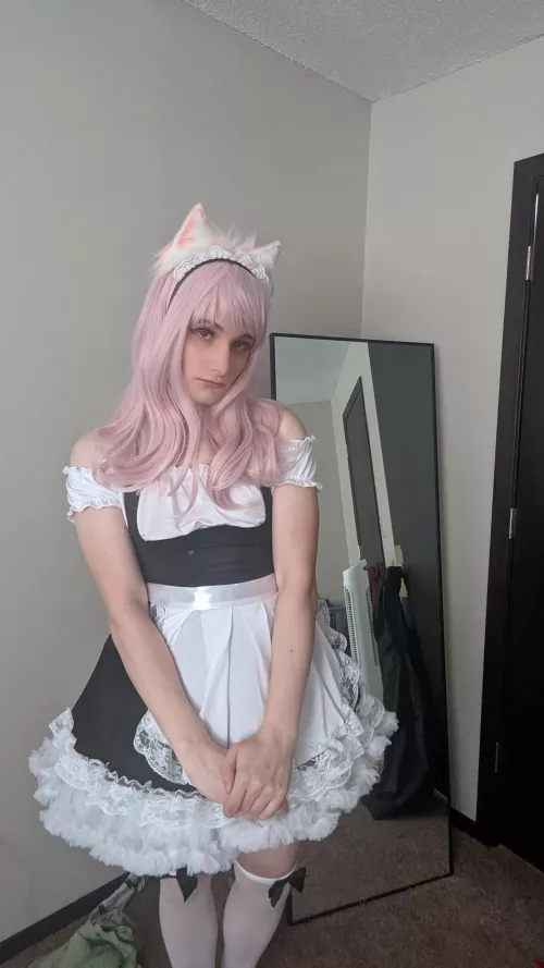 Can't decide if I want to stream or not by browning_cosplay