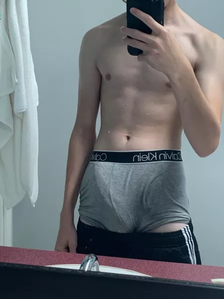 Can’t help it :/ by 8l6gD