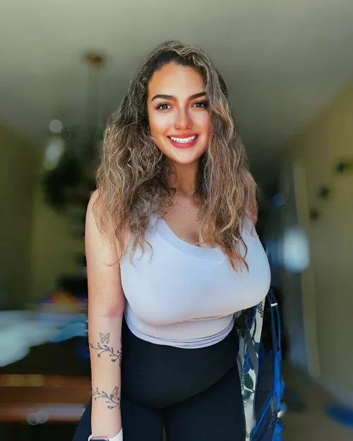 Can't hide by JuniorBig9