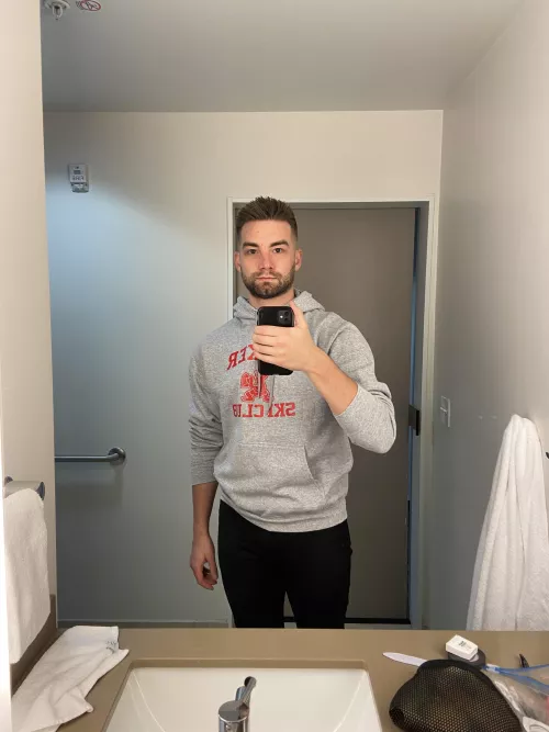 can’t let this mirror lighting go to waste by tj_harriss