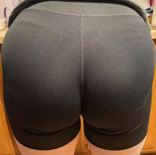 Can’t see the line can ya, Russ? by YourspandexWifey