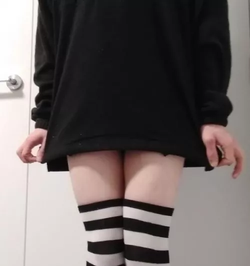 Cant sleep have cute pic by anotherfemacount