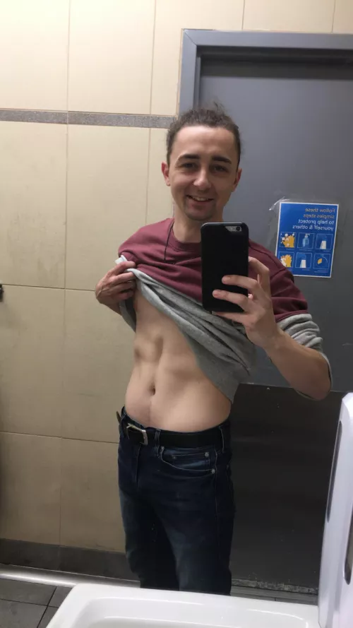 Can’t stop taking pictures at work for you guys 😜 by Useless_Poop