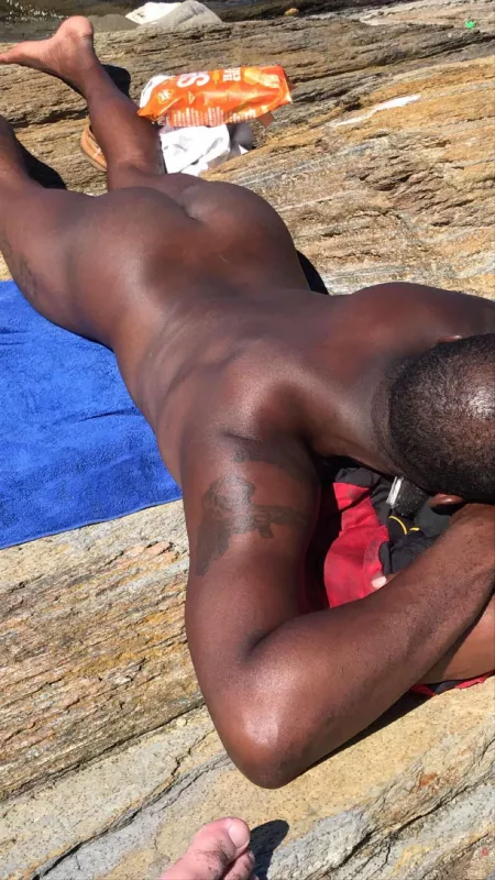 Can’t wait till the summer by BlkPoindexter