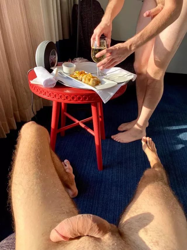 Can’t wait to get bred again by my bf at another hotel 😚😚😚 posted by samasenta