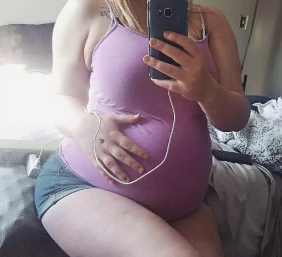 Can’t WAIT to look like this again! links on profile, only fans link in comments posted by Mysterious-Link-8371