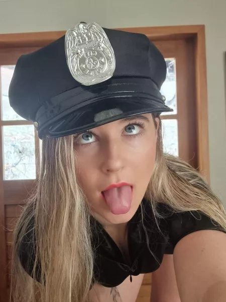 Caption this 😜 by artslutx