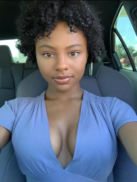 Car selfies for the win🥇 by sallymd7