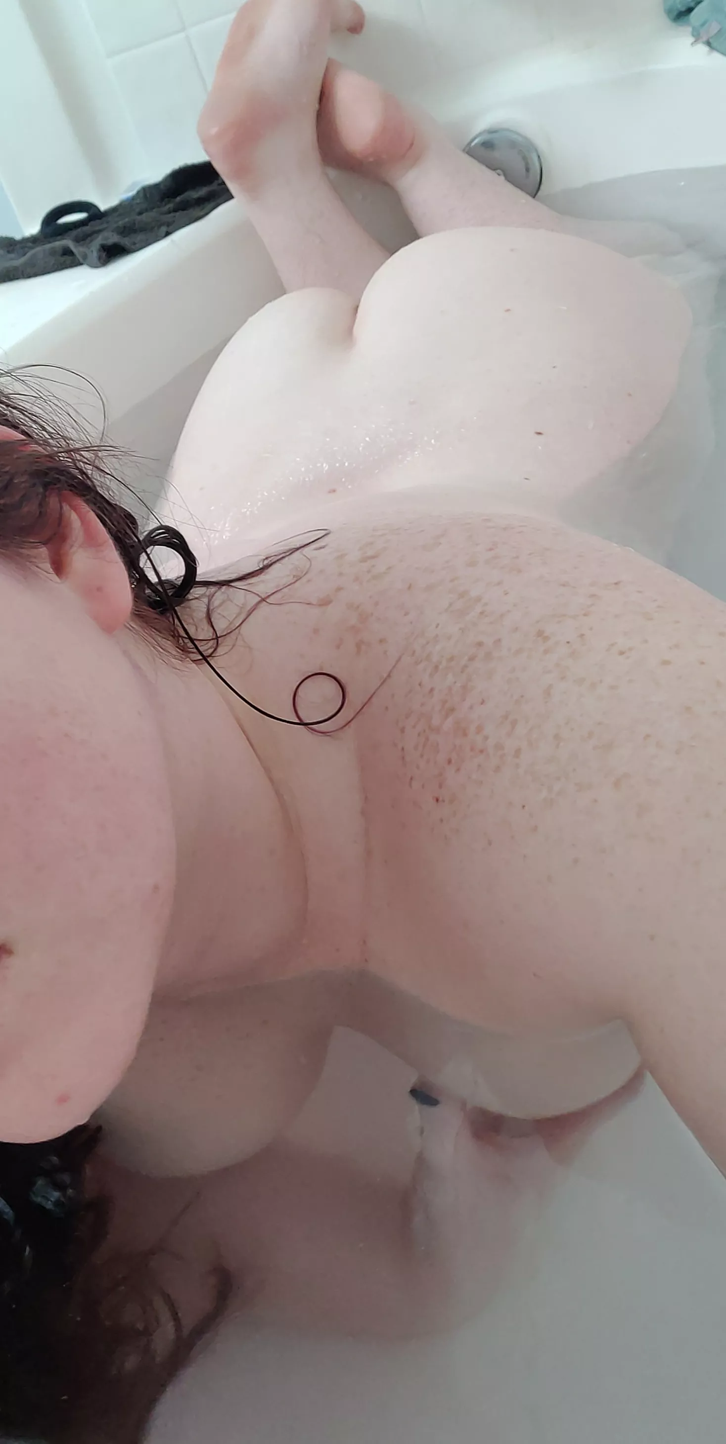 Care to join? 😉 posted by ultravioletraye