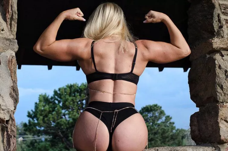 Carefree Rachel by YogaPhotographer