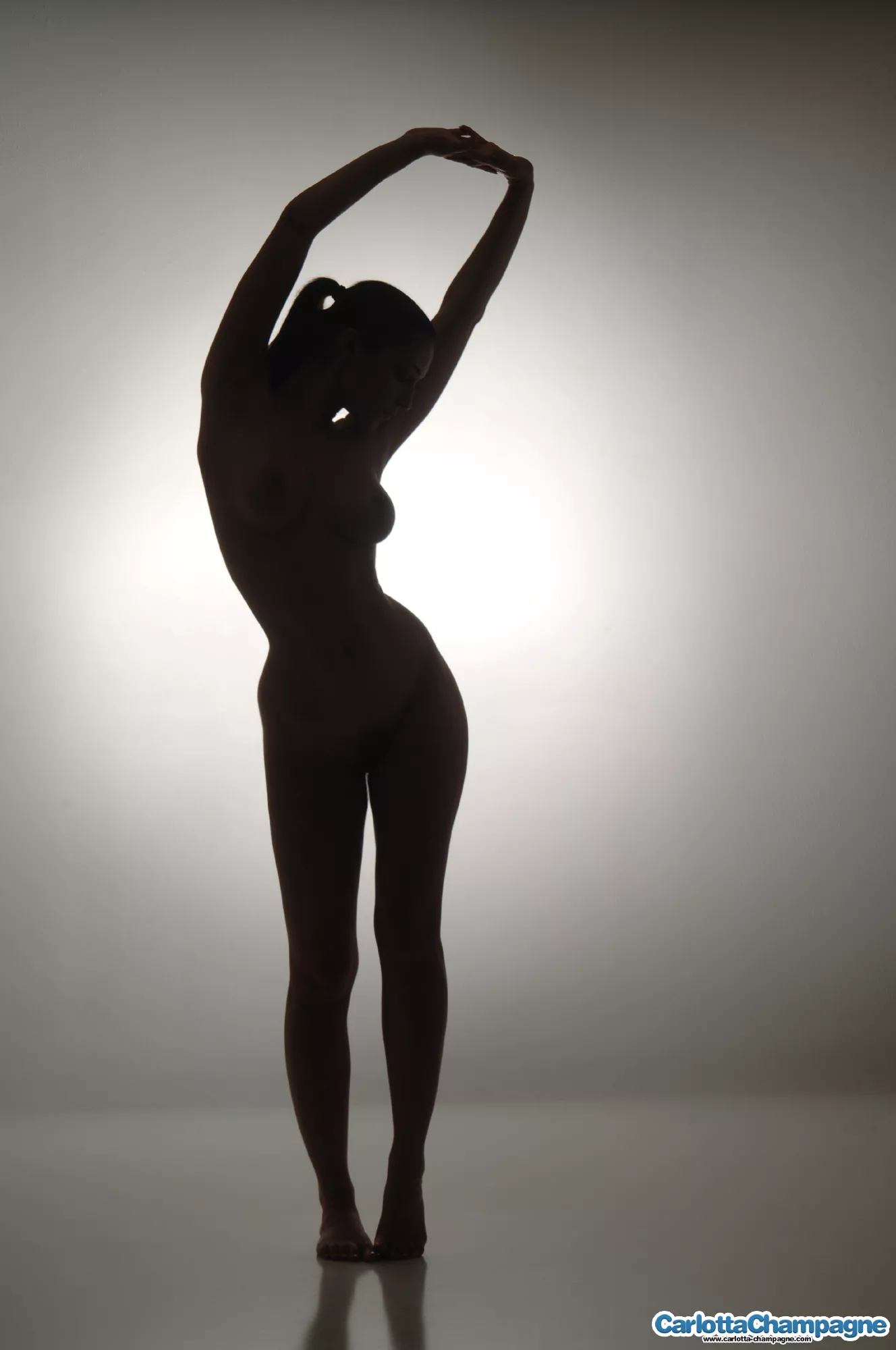 Carlotta Champagne posted by skibble