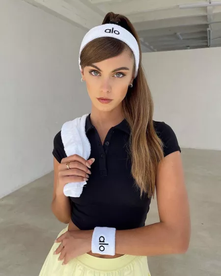 Carmella Rose by enjoying-beauty