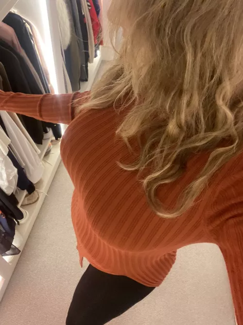 Carol Vorderman by BigBootyCelebs