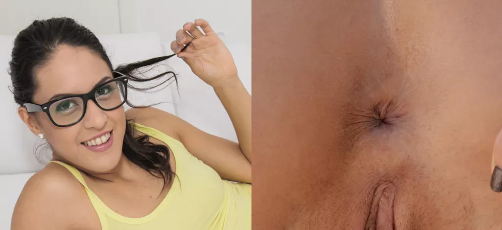 Carolina Abril's Asshole by pooperpeeper